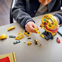 LEGO Building Blocks 43022 Ferrari Team HP Lewis Hamilton Helmet Building Blocks Collectible Display - Clear - View 9