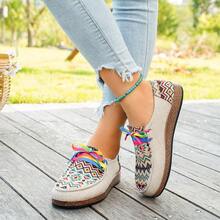 Sepatu Kasual Kanvas Motif Geometris Wanita, Sepatu Loafer Slip-On Bertali Motif Pelangi, Sol Tebal Bernapas, Model Patchwork - Red and White - View 5