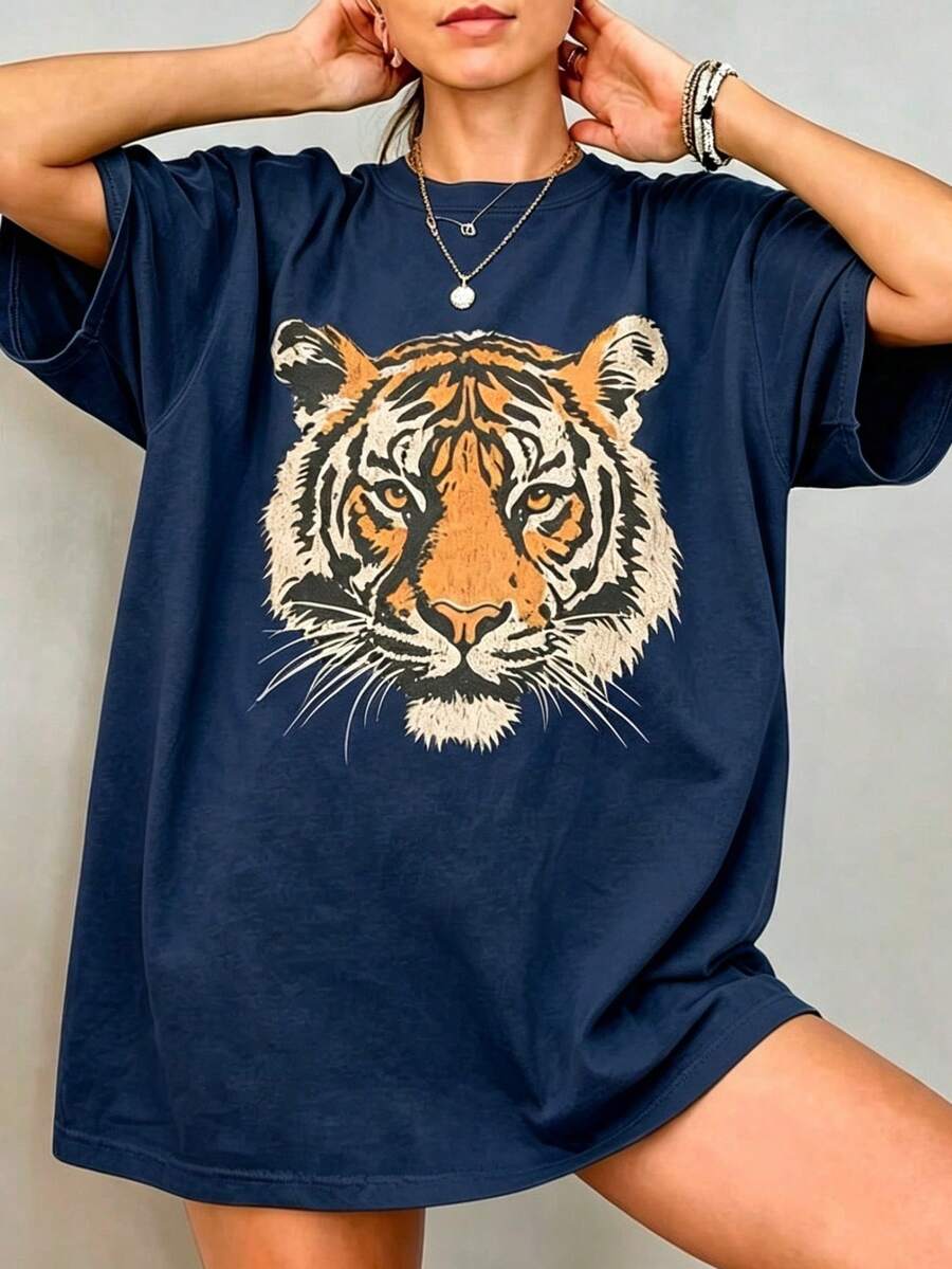 Vintage Tiger Tee - Retro Animal T-Shirt, 90s Animal Gift For Tiger Lover, Wild Cat Shirt, JungleTiger Graphic Tee220G Heavyweight1830% CottonT-Shirt - 藏青色2 - 查看 1
