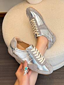 Women's Summer Mesh Flat Casual Sports Shoes, Lightweight Breathable Running Shoes, Soft Sole Comfortable Student Training Shoes - Silver - View 2