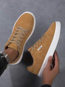 Men's Solid Color Lace-Up Low-Top Round Toe Minimalist Casual Sneakers For Daily Wear - Brown - View 1