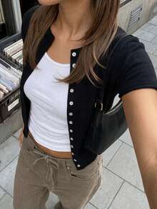 女款新款亮紅色短袖圓領單排扣修身針織毛衣 - 黑色 - 查看 6