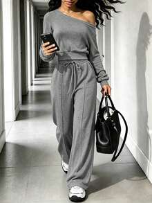 RNU Women's Dark Gray Asymmetric Shoulder Cropped Sweatshirt Set, Autumn/Winter Off-Shoulder Loose Lantern Sleeve, Cropped Waist-Flattering Design With Drawstring High-Waist Straight Leg Wide-Leg Sweatpants Side Pocket Design, Casual Home Slouchy Relaxed 2 Pieces Set - Grey - View 9