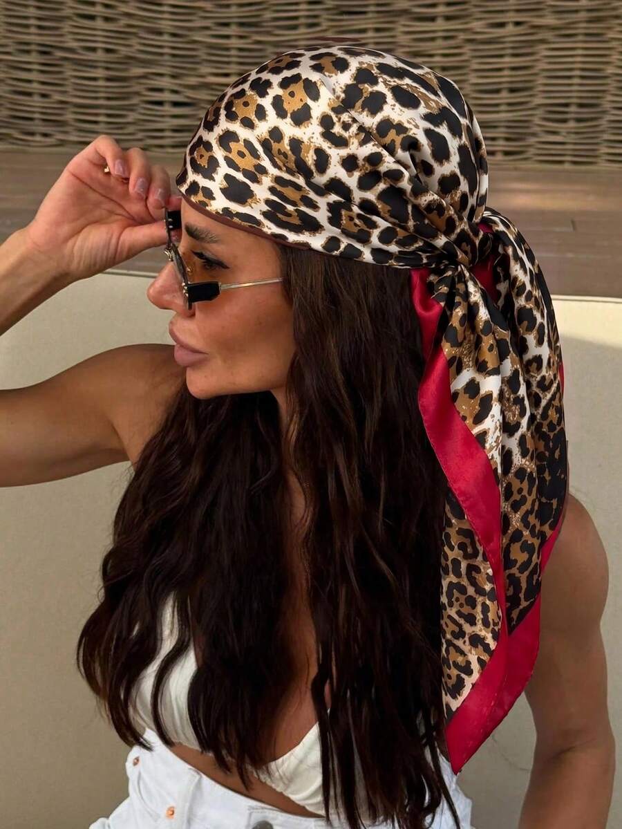 1pc Women's Bohemian Vintage Brown Leopard Print Square Scarf Headwrap, Suitable For Daily Wear, Vacation, Autumn Hair Accessory