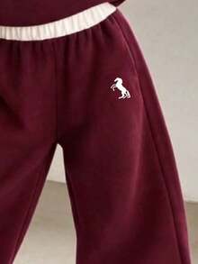 Young Girl Cartoon Print White Collar Pullover Warm Sweatshirt And Pants Set - Burgundy - View 5
