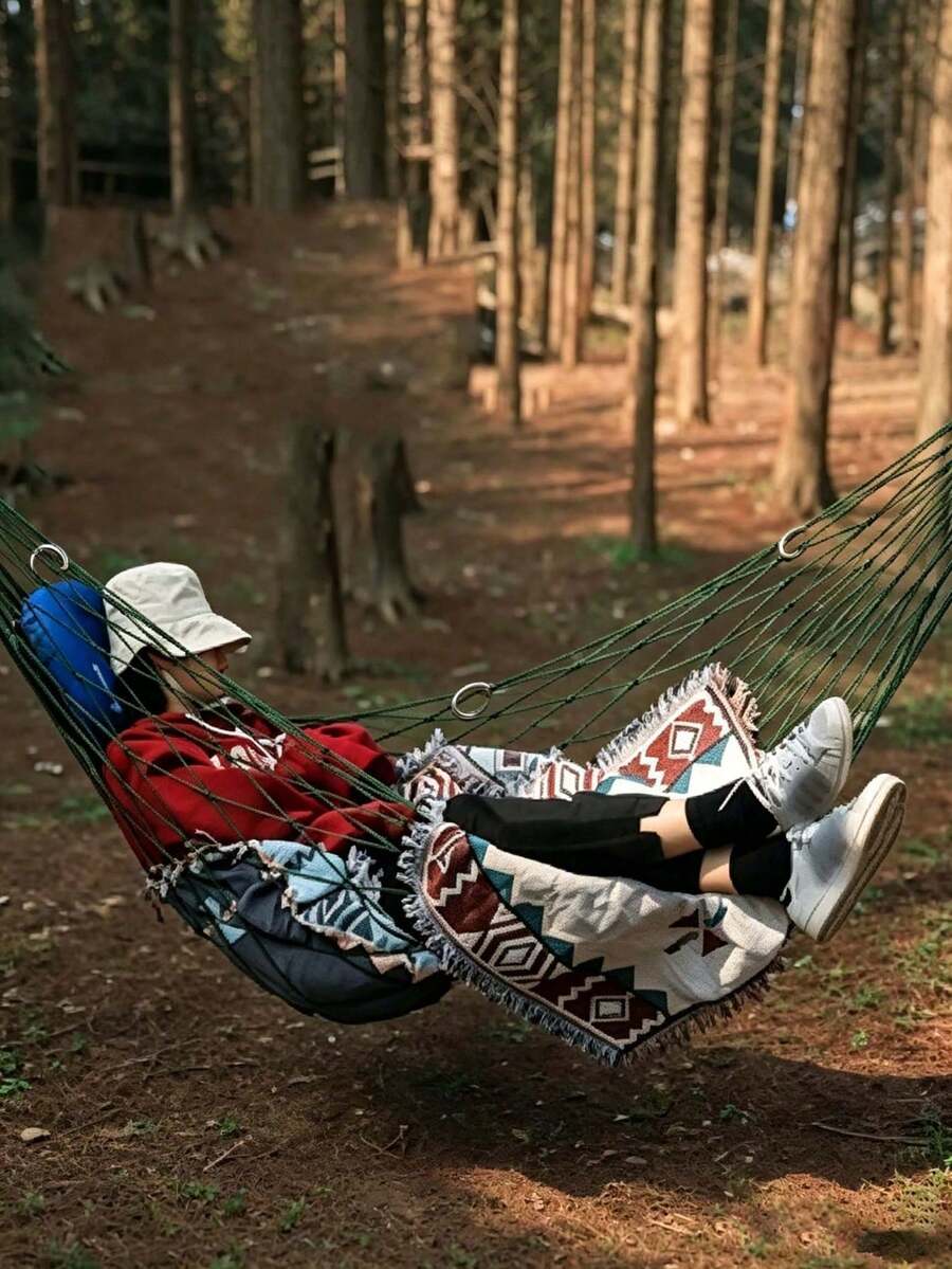 多功能尼龍吊床-適合戶外放鬆與花園娛樂,隨機花色、顏色與包裝,部分配件可能隨機發貨。因手工測量可能存在些微誤差,新舊款式隨機發貨。 - 尼龍吊床 - 查看 1
