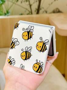 1pc Fashionable, Simple And Cute Skin Feel PC Material Cute Full Screen Little Bee Elementfolding Phone Case, Protecting And Preventing Falling For: SamsungGalaxy Zflip 3/Zflip 4/Zflip 5/Zflip 6/Zflip 7/Zflip 8/ Lazar 60/ Razr 50/ Razr 70/Galaxy Z Flip7 FE/IPhoneUltra - White - View 4