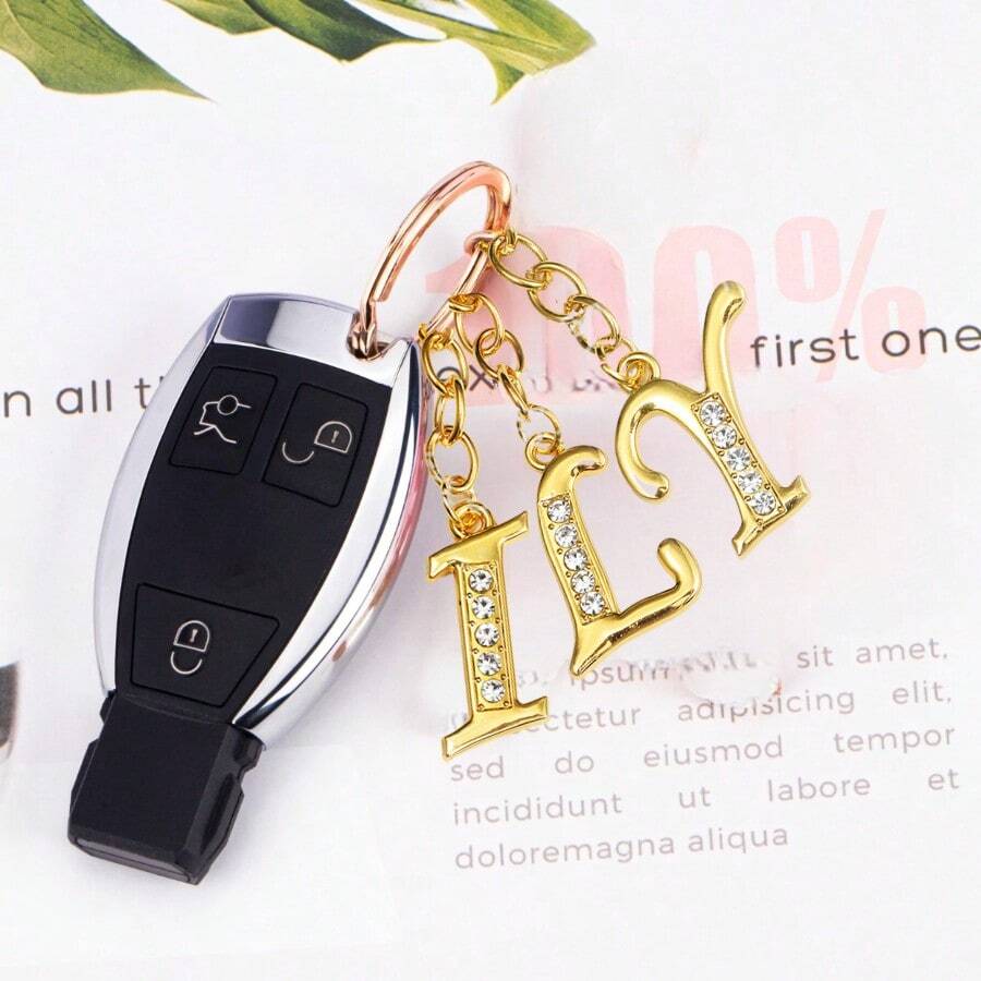 TRTY Fashion Crystal Letter Keychain Set, Rhinestone Alloy Key Ring, Universal Car Key Fob Pendant, Bag Charm, Versatile Key Ring Charm Love Gift