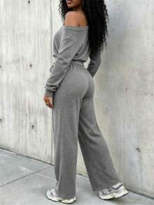 RNU Women's Dark Gray Asymmetric Shoulder Cropped Sweatshirt Set, Autumn/Winter Off-Shoulder Loose Lantern Sleeve, Cropped Waist-Flattering Design With Drawstring High-Waist Straight Leg Wide-Leg Sweatpants Side Pocket Design, Casual Home Slouchy Relaxed 2 Pieces Set - Grey - View 4