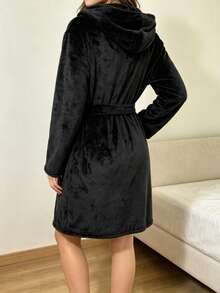 1pc Women Solid Color Hooded Waist Tie Plush Sleepwear Robe, Comfortable And Warm For Autumn/Winter, Fall - Black - View 4