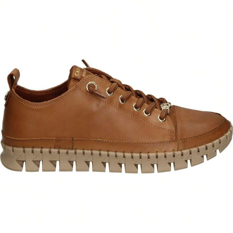 CARMELA | Carmela Lederschuhe für Damen – Flache Schuhe in Camel – Freizeit-Schnürschuh mit dekorativen Schnürsenkeln – Slip-On – Bequem und vielseitig – Hohe Qualität – Modell 162531 - Kamelfarben - Übersicht 1