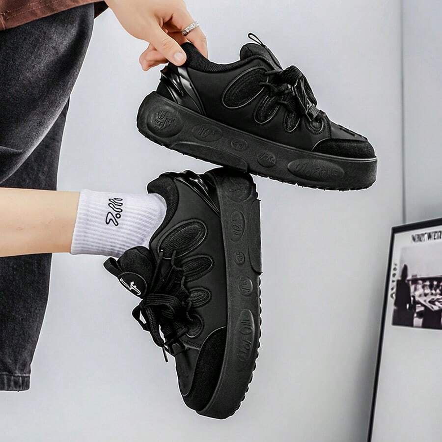 Fashionable Couple Vintage Skateboard Sneakers, Rubber Thick Sole, All-Season Wear, Low-Top Lace-Up