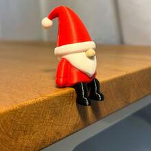 Patung Santa Claus Kerdil Duduk, Ornamen Figur Santa Claus Mini, Pose Duduk Santai, Ideal untuk Tepi Rak Buku, Meja Kantor, dan Dekorasi Komputer Desktop di Rumah - A - View 3
