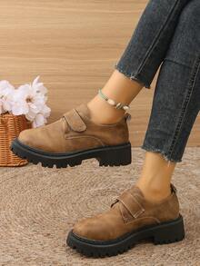 Sepatu Loafer Platform Wedges Wanita Warna Cokelat dengan Perekat Velcro, Desain Ujung Bulat, Sol Tebal, Gaya Kasual - Coklat - View 2