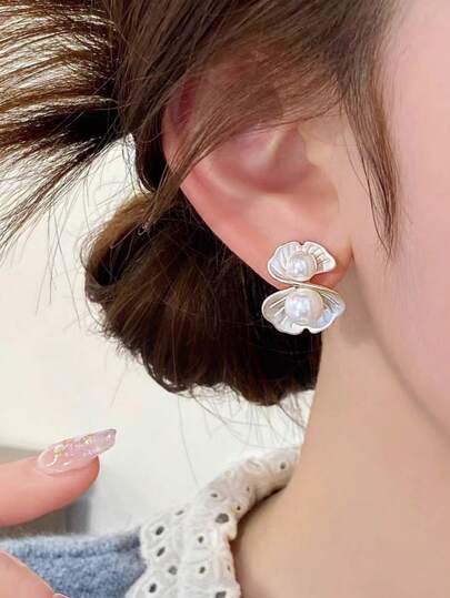 1 Pair French Luxury Elegant Exquisite Earrings With Shell Faux Pearl Studs, Unique Elegant And Personalized, Suitable For Women's Daily And Holiday Wear