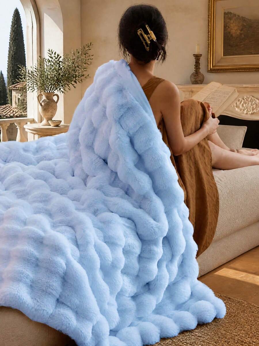 1pc Light Blue Warm Comfortable Rabbit Fur Fleece Blanket, Large/Double/King Size, Faux Fur, Luxury Fluffy Long Pile Blanket, Bedding, Soft & Comfortable, Sofa Throw, Suitable For Home Sofa/Living Room - Blue - View 1