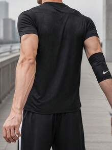 Nike Men's Short Sleeve M NK DF PARK VII JSY SS Casual Comfortable T-Shirt For Outdoor Sports Gym Training IB8640-010 - Black - View 3