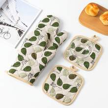 Strawberry Pattern Thickened Kitchen Cooking Microwave Oven Mitts And Heat-Resistant Pads Set, Suitable For Daily Home Kitchen Restaurant Oven, 2pcs/4pcs - View 7