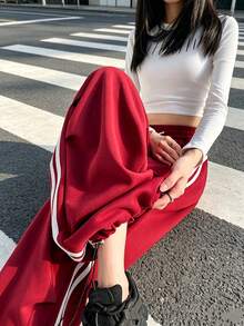 Celana Panjang Wanita Warna Burgundy Model Lurus dengan Tali Serut, Bahan Poliester, Gaya Streetwear Poliester Panjang dan Longgar Warna Merah - Merah - View 5