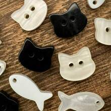 11/22/33Pcs Cat & Fish Shaped Sewing Buttons, Double Hole Faux Pearl Shell Texture Decorative Buttons, Black & White Animal Buttons, Suitable For Clothing, Sweaters, Crochet, Scrapbooking, Handmade Jewelry DIY Materials, Random Color - Multicolor - View 3