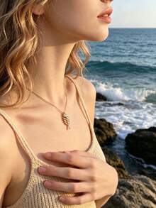 Light Luxury Full Rhinestone Fish Bone Collarbone Necklace For Women, Dynamic Hollow Fish Bone Design, Inlaid With Multiple Sparkling Zirconia Stones, Fresh Ocean Style Design, Gently Enhances Neckline, Suitable For Daily Commute And Beach Vacation, Unique And Elegant, Perfect For Everyday Wear - Fishbone Necklace - View 5