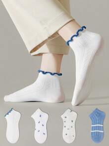 ZUJO 4 Pairs Women's Blue & White Ruffle Trim Short Socks, Floral & Bow Pattern, Suitable For All-Year Home & Travel, Random Color - Multicolor - View 1