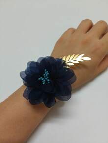 1pc Women's Elegant Dark Green Leaf Wrist Corsage, Korean Style Bridal Bracelet, Wedding Dress Accessory, Bridesmaid Sisterhood Gift, High-End Wedding Favor, Ethereal Pearl Chain Party Wristband, Engagement Supplies, Wedding Photography Prop - 558 Navy Blue - View 3