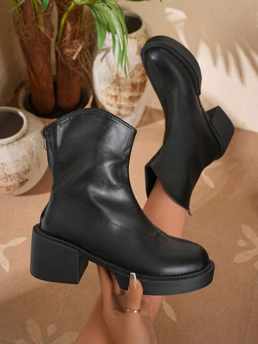 French Style Petite Thick Sole Height-Increasing Chunky Heel Boots 2026 Autumn/Winter Round Toe Waterproof Platform High Heel Patchwork Fashion Boots