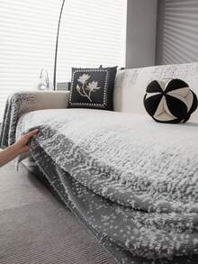 1pc Plush Sofa Cover, Thickened Warm Winter Sofa Throw Blanket, Ins Style Sofa Cover, Sleeping Blanket, Universal Massage Bubble Plush Sofa Cover, 180*340cm/4-Seater - Grey - View 2