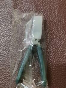 High Precision Nail Clipper For Thick Ingrown Nails, Made Of Premium Stainless Steel With Soft Handle And 25 Degree Ultra-Sharp Blade. This Thick Nail Clipper Designed For Seniors Features Anti-Splatter Function. - Green-1Pc - View 12