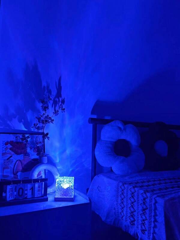 1pc LED Water Ripple Projection Lamp, With Touch/Remote Control, 16 Color Modes, USB Power Supply, Suitable For Bedroom, Wedding, Christmas, Halloween, Travel