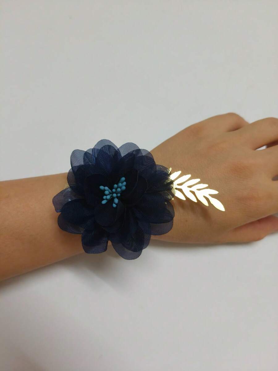 1pc Women's Elegant Dark Green Leaf Wrist Corsage, Korean Style Bridal Bracelet, Wedding Dress Accessory, Bridesmaid Sisterhood Gift, High-End Wedding Favor, Ethereal Pearl Chain Party Wristband, Engagement Supplies, Wedding Photography Prop - 558 Navy Blue - View 1