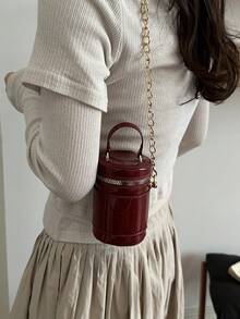 Tas Ember Rantai Kulit Paten Warna Polos Mini, Ukuran Mini, Bisa Digenggam & Diselempangkan, Tas Kosmetik, Tempat Lipstik - Burgundy - View 3