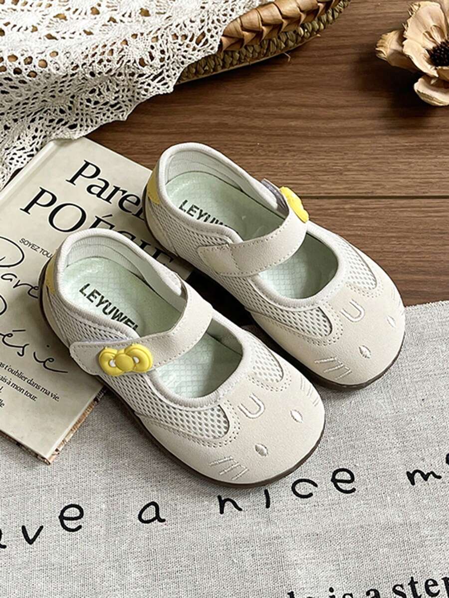 New Girls' Casual Shoes Outdoor Flat Shoes Versatile Non-Slip Sole Baby Shoes - Beige - View 1