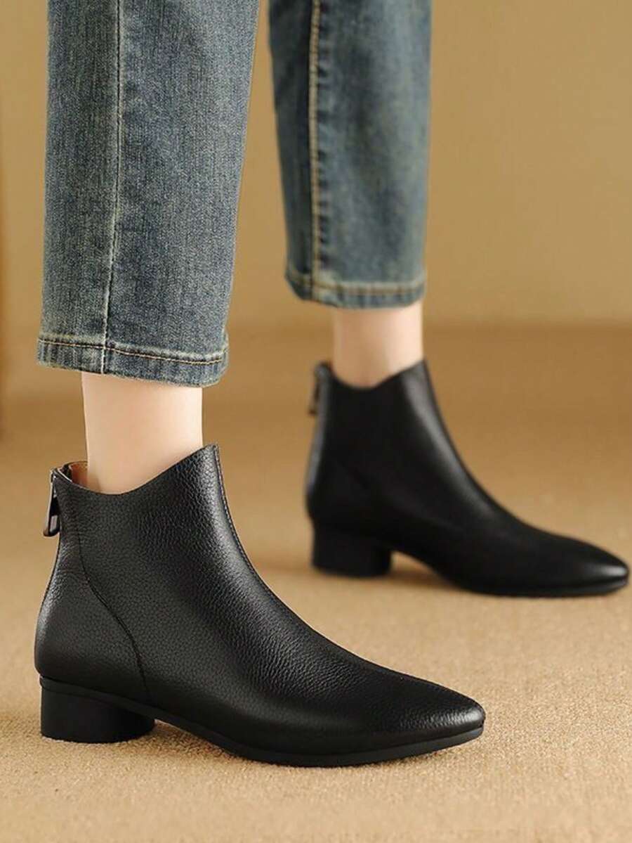Women's British Style Pointed Toe Chunky Heel Ankle Boots, Minimalist Mid-Heel Slim Chelsea Boots, Suitable For Students - Black - View 1