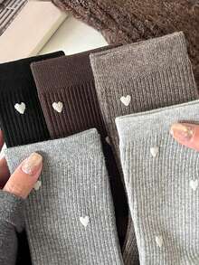 3 Pairs Random Style Women's Mid-Calf Socks, Small Heart Print Preppy Style, Solid Color Minimalist Sweet Daily Warm Socks, Suitable For Winter Snow Boots Matching - Multicolor - View 1