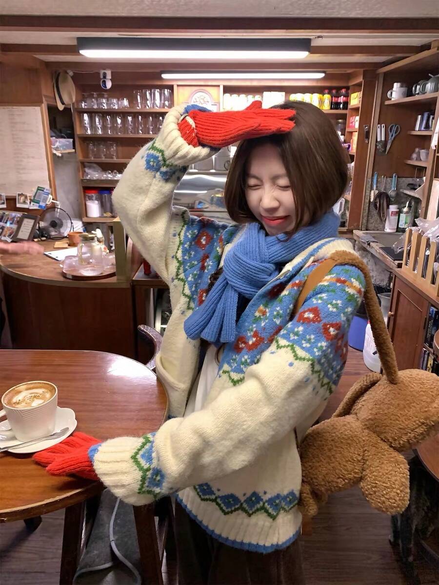 女款冬季仿羊毛連帽開襟衫，花卉提花圖案，附口袋，長袖寬鬆正裝版毛衣，適合秋季 - 霧霾藍 - 查看 1