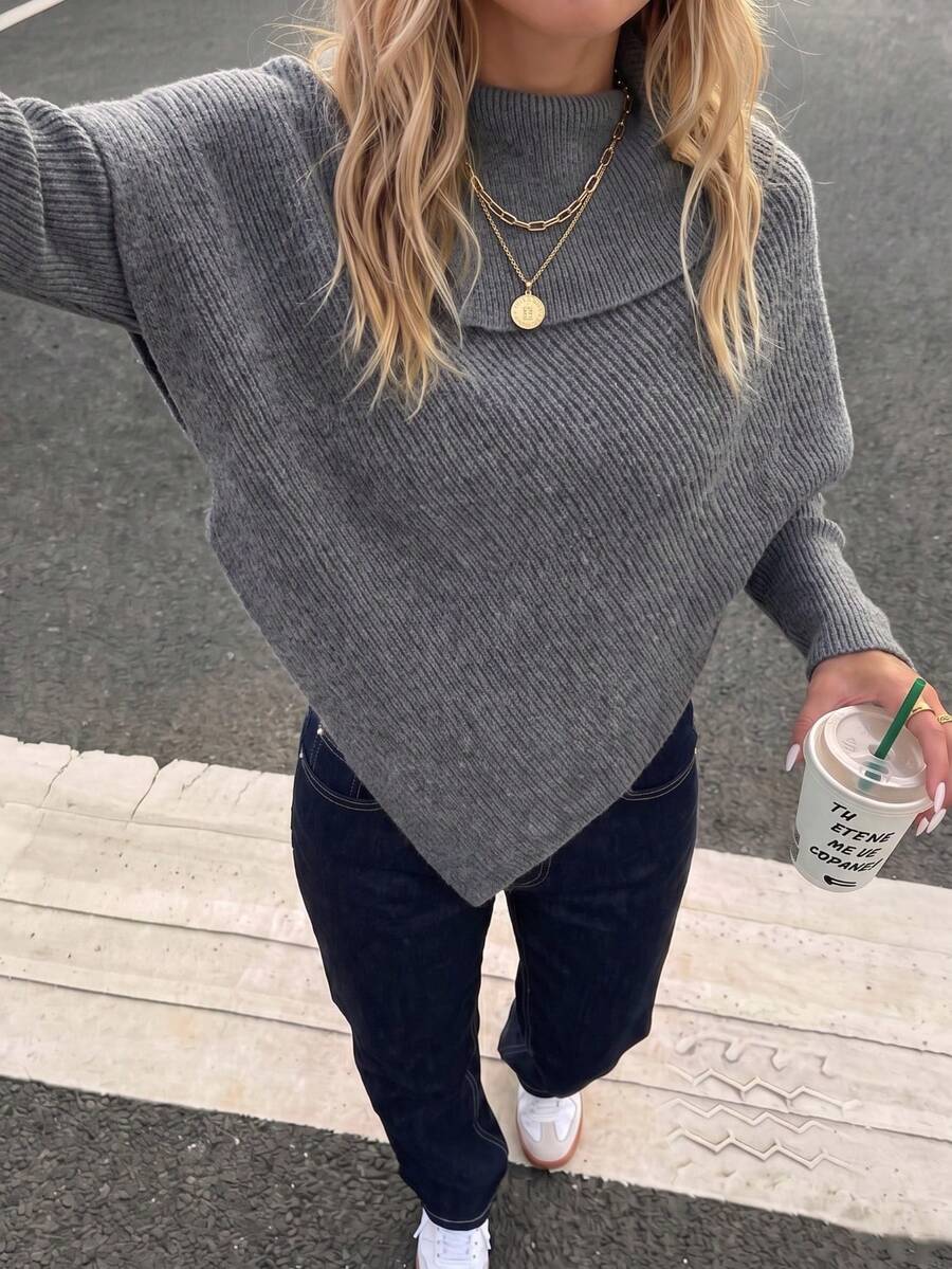 Sweater Rajut Longgar Wanita Warna Abu-abu dengan Kerah Asimetris Bergaris Diagonal dan Hem Asimetris, Atasan Rajut Desain Avant-Garde, Cocok untuk Pesta Fashion Gaya Jalanan - Dark Grey - View 1