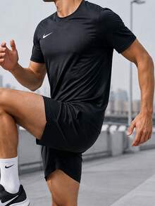 Nike Men's Short Sleeve M NK DF PARK VII JSY SS Casual Comfortable T-Shirt For Outdoor Sports Gym Training IB8640-010 - Black - View 2