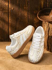 Sepatu Sneakers Wanita Model Low-Top Bertali, Desain Datar - Emas - View 7