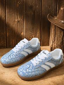 Women's Low-Top Athletic Shoes, Lace-Up, Flat Design - Blue - View 6