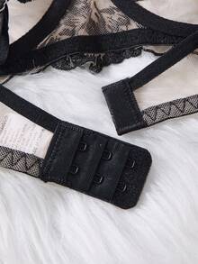 Elegant Black Sheer Floral Embroidery Lingerie Set,Underwire See-Through Bra With Adjustable Straps,Matching Mesh Panties - Black - View 6