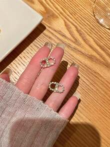 1pc Niche Design Exquisite Stud Earrings For Women, High-End Luxury Style - Gold - View 7