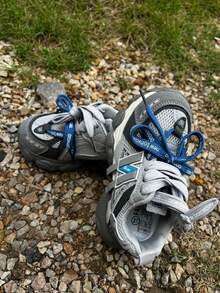 1 par de zapatos deportivos casuales para niños de vuelta a la escuela, zapatillas gruesas simples y elegantes para niños y niñas, zapatos infantiles cómodos de moda con cierre de gancho y bucle, uso para todas las estaciones, estilo de academia - Azul - Ver 2