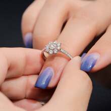 1pc Fashion Exquisite Elegant Luxury Personalized Versatile Elegant High-End Cubic Zirconia Sunflower Ring, Suitable For Women's Daily Wear - Silver - View 5