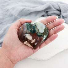 Vibrant Multi-Color Ocean Amber Heart-Shaped Stone | Ocean Amber Crystal, Worry Stone, Friendship Gift, Suitable For Home Decor/Valentine's Day/Christmas/New Year, Best Gift Choice, Crystal Gift For Parents, Jewelry Pattern, Jewelry Pattern - Multicolor - View 14