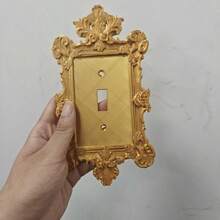 Elegant Baroque Victorian Rococo Style Rectangular Carved 3D Scroll Pattern Gold/White Decorative Wall Plate Light Switch Cover And Outlet Cover, European Style Switch Panel Faceplate, Suitable For Bedroom, Living Room, Bathroom, Kitchen, Housewarming Gift, All Seasons - Multiple Styles - View 13