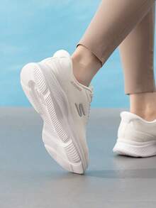 Skechers 女款輕量休閒鞋 SKECH-LITE PRO 2.0 一腳蹬運動鞋，舒適透氣緩震走路鞋 150622-NAT - 自然色 - 查看 5