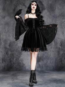 Women's Sexy Gothic Halloween Witch Cosplay Dress: Cold Shoulder, Lace Patchwork, Elastic Velvet Fabric With Metal Decor - Black - View 5