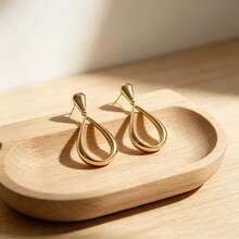 1 Pair Luxury Gold-Plated Hollow Teardrop Dangle Earrings, Large Geometric Drop Earrings, Women's Daily Party Jewelry Gift - Gold - View 5